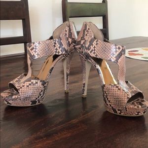 Nine West Snakeskin heels